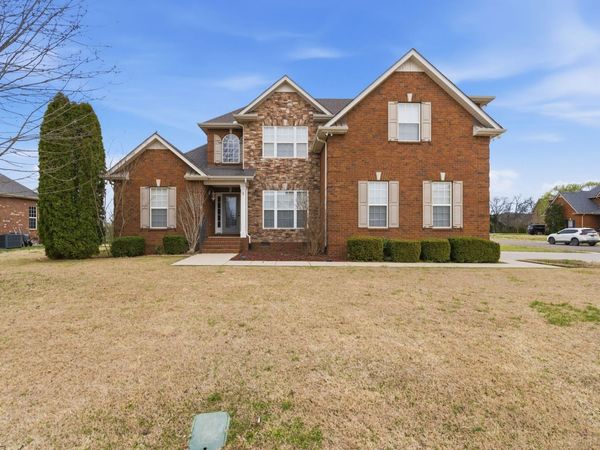 2733 Presley Dr , Murfreesboro, TN 37128