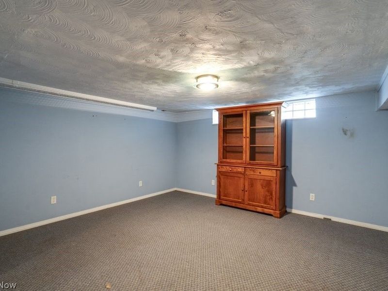 407 E 330th Street, Willowick, OH 44095 Photo 26