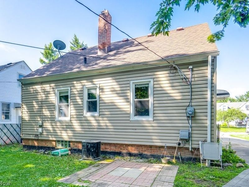 407 E 330th Street, Willowick, OH 44095 Photo 30
