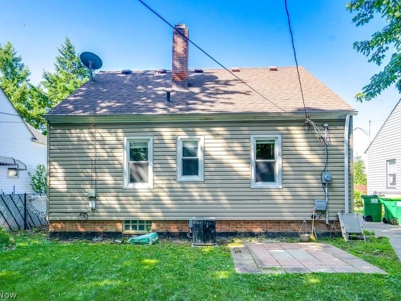 407 E 330th Street, Willowick, OH 44095 Photo 31