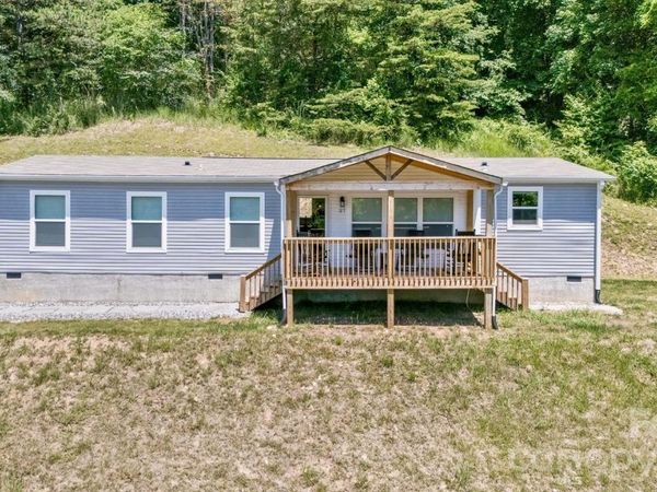 27 Spuds Lane, Weaverville, NC 28787