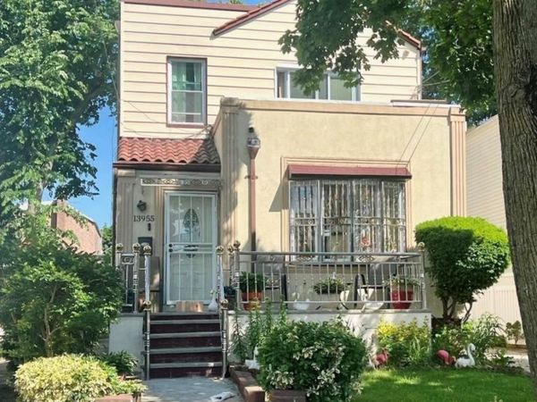 139-55 230th Place , Springfield Gardens, NY 11413