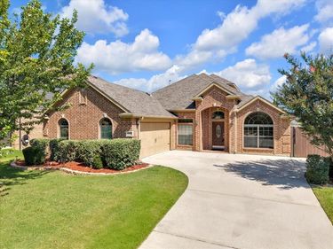 6940 Bent Spur Drive, Fort Worth, TX 76179