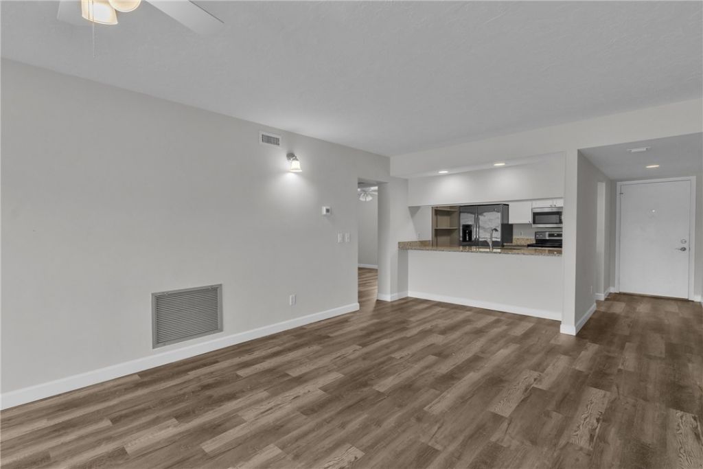 22 Plantation Drive, Unit 106, Vero Beach, FL 32966 Photo