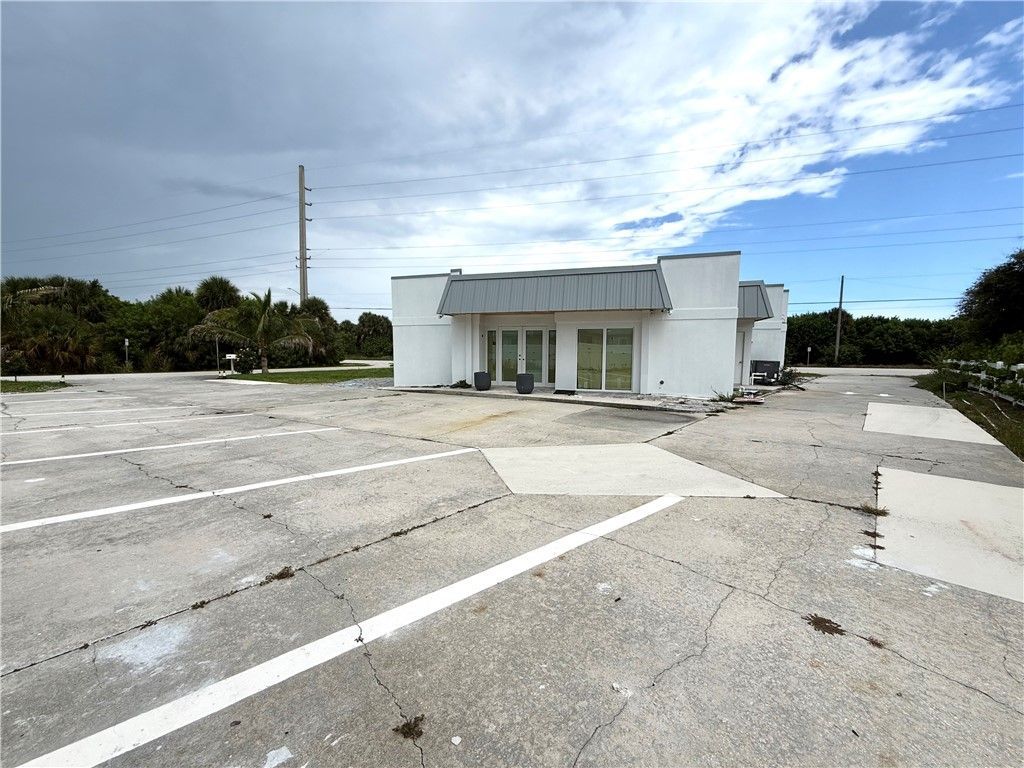 5075 Highway A1a, Vero Beach, FL 32963 Photo