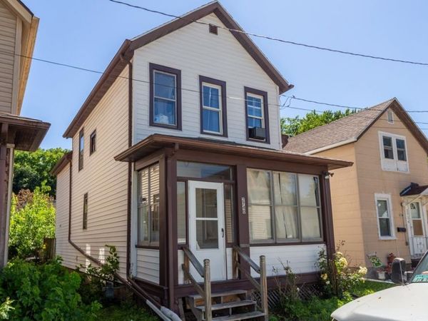 2740 Elm Street, Dubuque, IA 52001