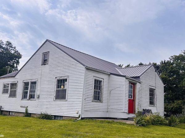 702 N Main Street, Donnellson, IA 52625