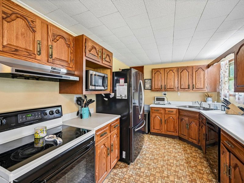 733 W 3rd Street, Marysville, OH 43040 Photo 13