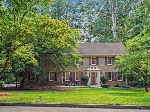 1903 Colony Oaks Drive , Snellville, GA 30078