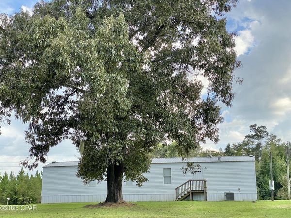 352 Michael Street, Wewahitchka, FL 32465