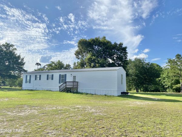 352 Michael Street , Wewahitchka, FL 32465