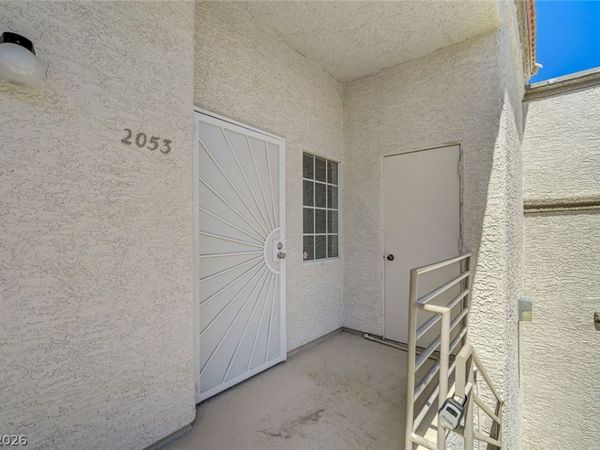 3150 Soft Breezes Drive, Unit 2053, Las Vegas, NV 89128