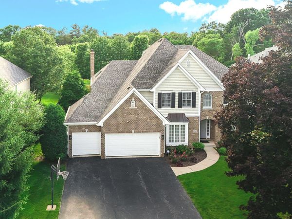 6430 Clarendon Hills Road, Willowbrook, IL 60527