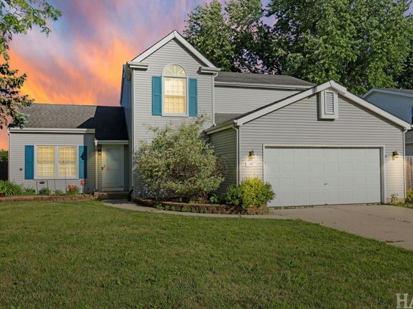 402 S Driftwood Trail , McHenry, IL 60050