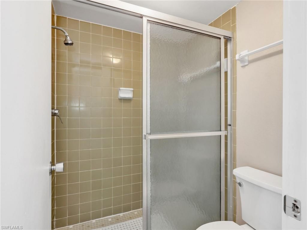 300 Valley Stream Dr , Unit 8A, Naples, FL 34113 Photo