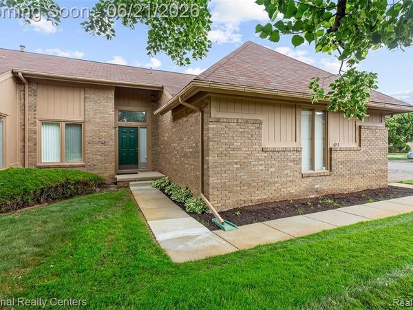 6153 Westbrooke Drive, West Bloomfield Twp, MI 48322