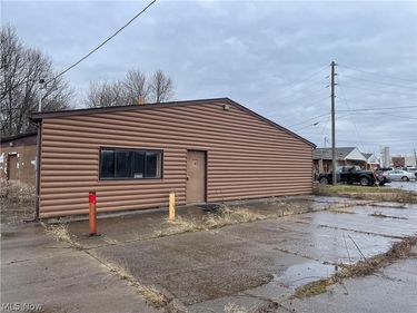 4520 Navarre Road SW, Canton, OH 44706