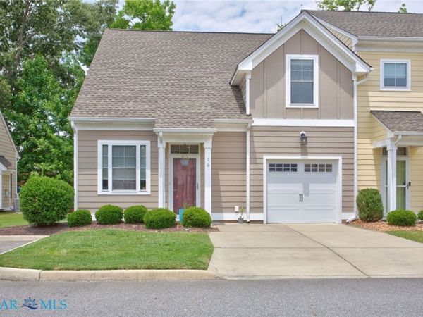 16 Village Park Lane, Poquoson, VA 23662