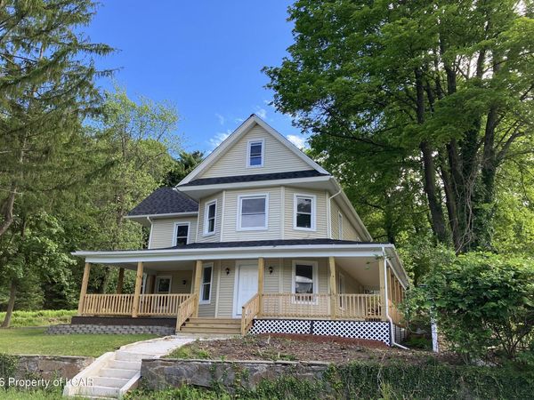 238 Idetown Road, Dallas, PA 18612
