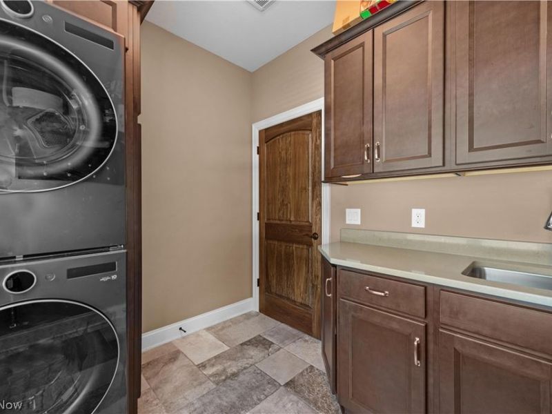 1045 N Quarry Road, Amherst, OH 44001 Photo 17