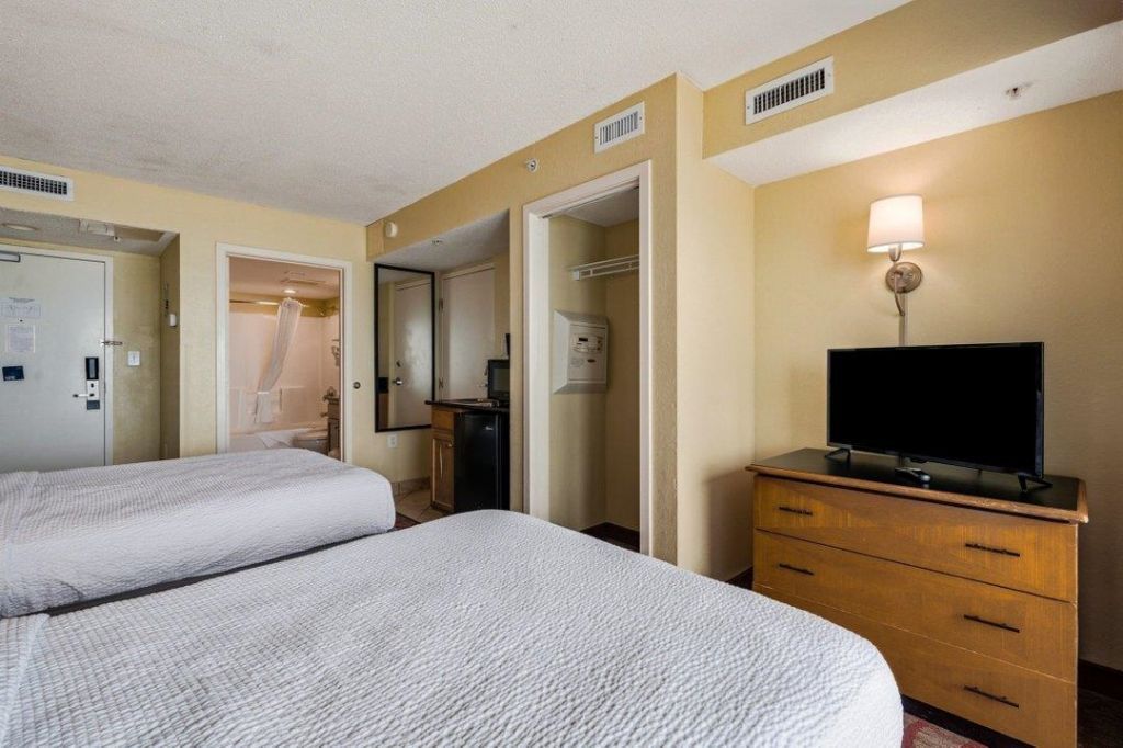 504 N Ocean Blvd. Photo 36