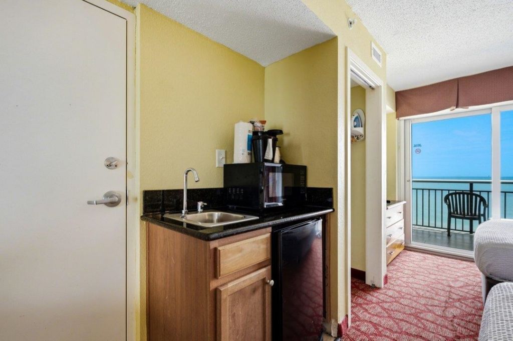 504 N Ocean Blvd. Photo 37