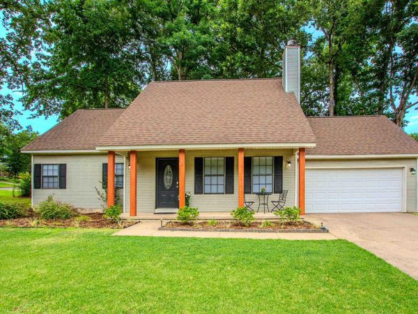 20 High TImber Drive , Maumelle, AR 72113