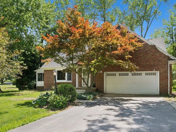 8315 Waterswolde Lane, Fort Wayne, IN 46825