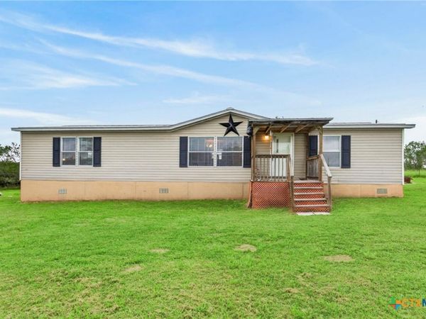 1340 County Road 344 , Gonzales, TX 78629