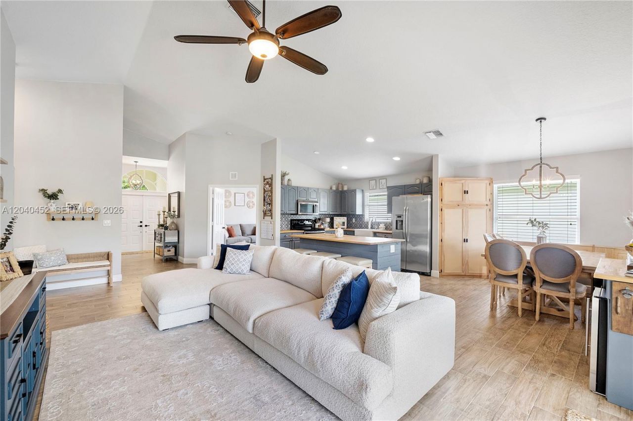 124 Preserve Dr, Royal Palm Beach, FL 33411 Photo