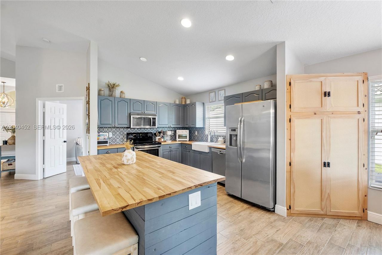 124 Preserve Dr, Royal Palm Beach, FL 33411 Photo