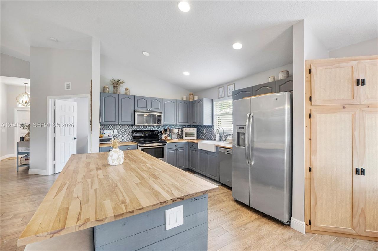 124 Preserve Dr, Royal Palm Beach, FL 33411 Photo