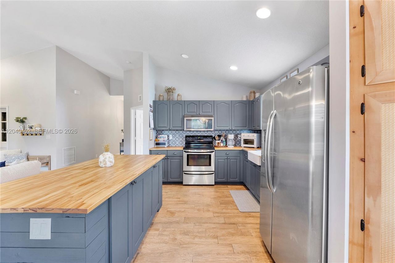 124 Preserve Dr, Royal Palm Beach, FL 33411 Photo