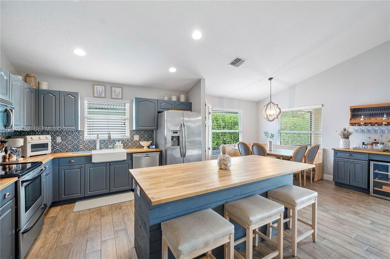 124 Preserve Dr, Royal Palm Beach, FL 33411 Photo