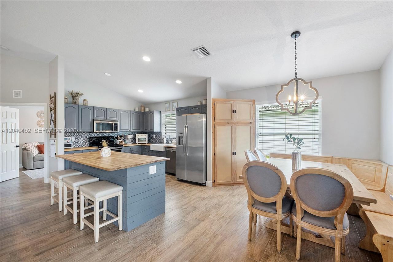 124 Preserve Dr, Royal Palm Beach, FL 33411 Photo