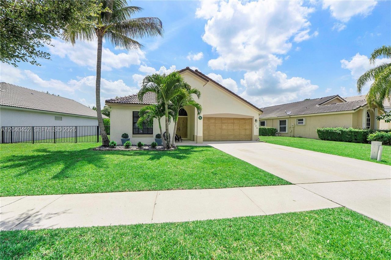 124 Preserve Dr, Royal Palm Beach, FL 33411 Photo