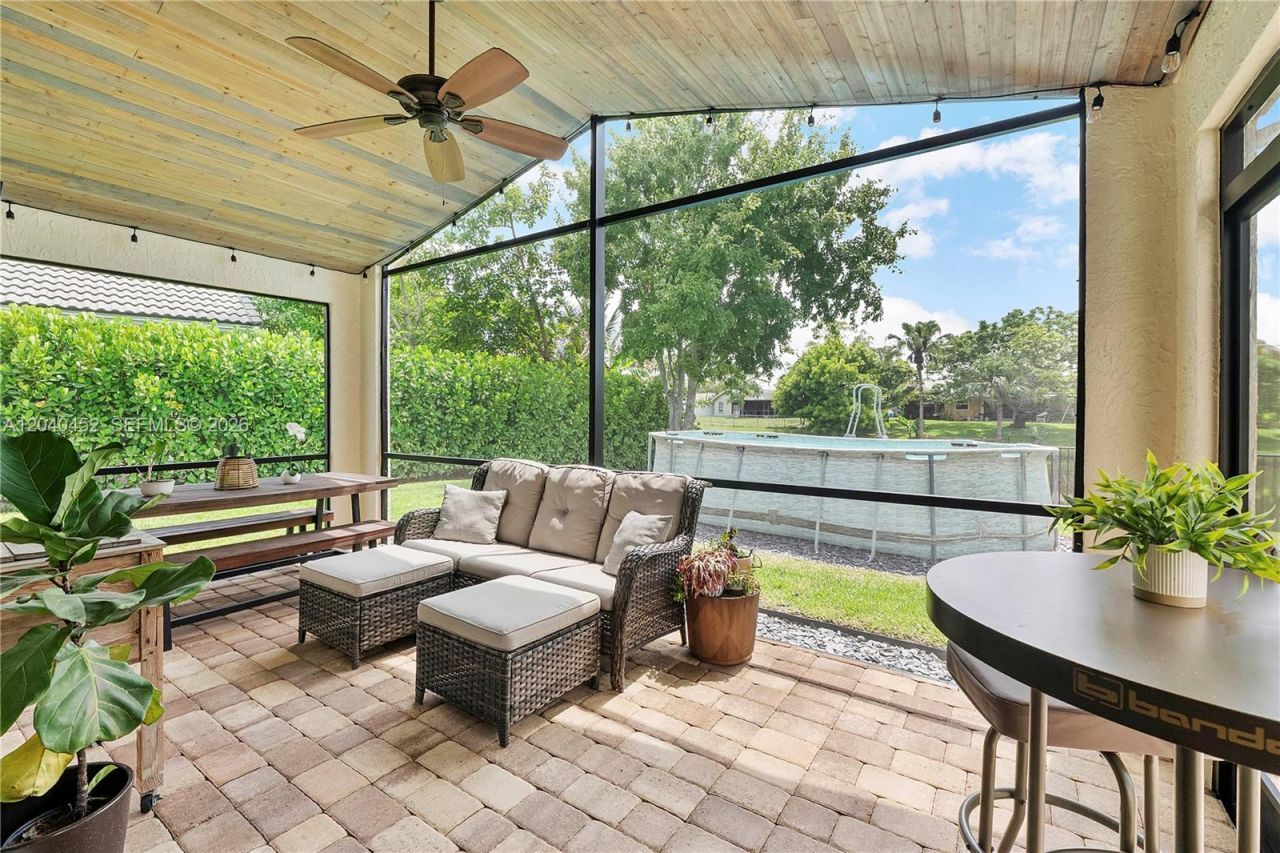 124 Preserve Dr, Royal Palm Beach, FL 33411 Photo