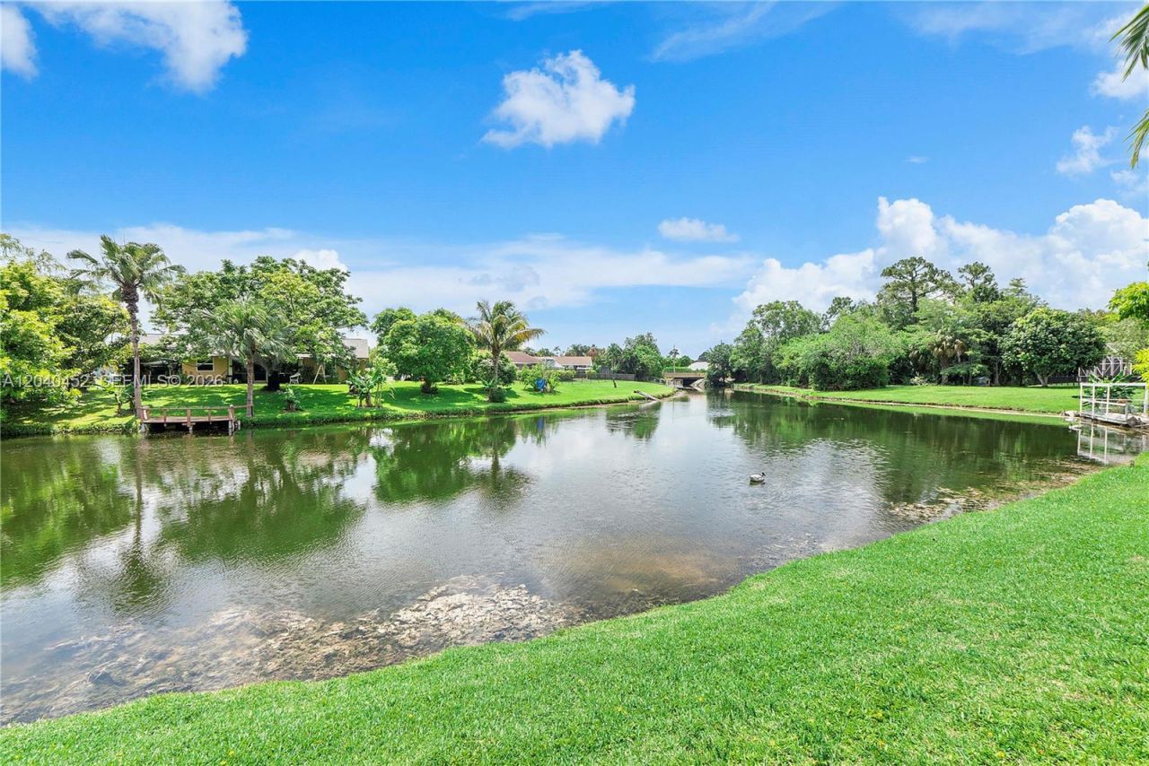 124 Preserve Dr, Royal Palm Beach, FL 33411 Photo