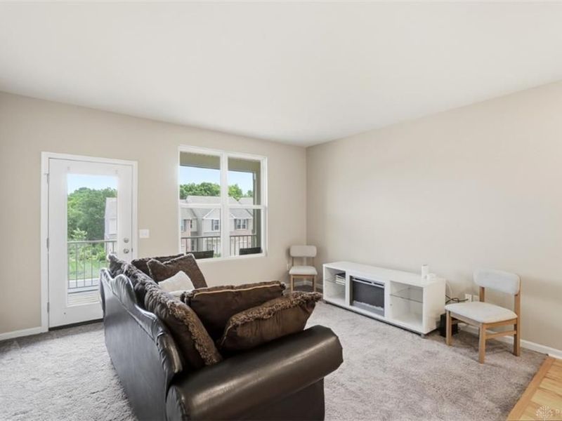 924 Valleywatch Drive, Springfield Township, OH 45231 Photo 12