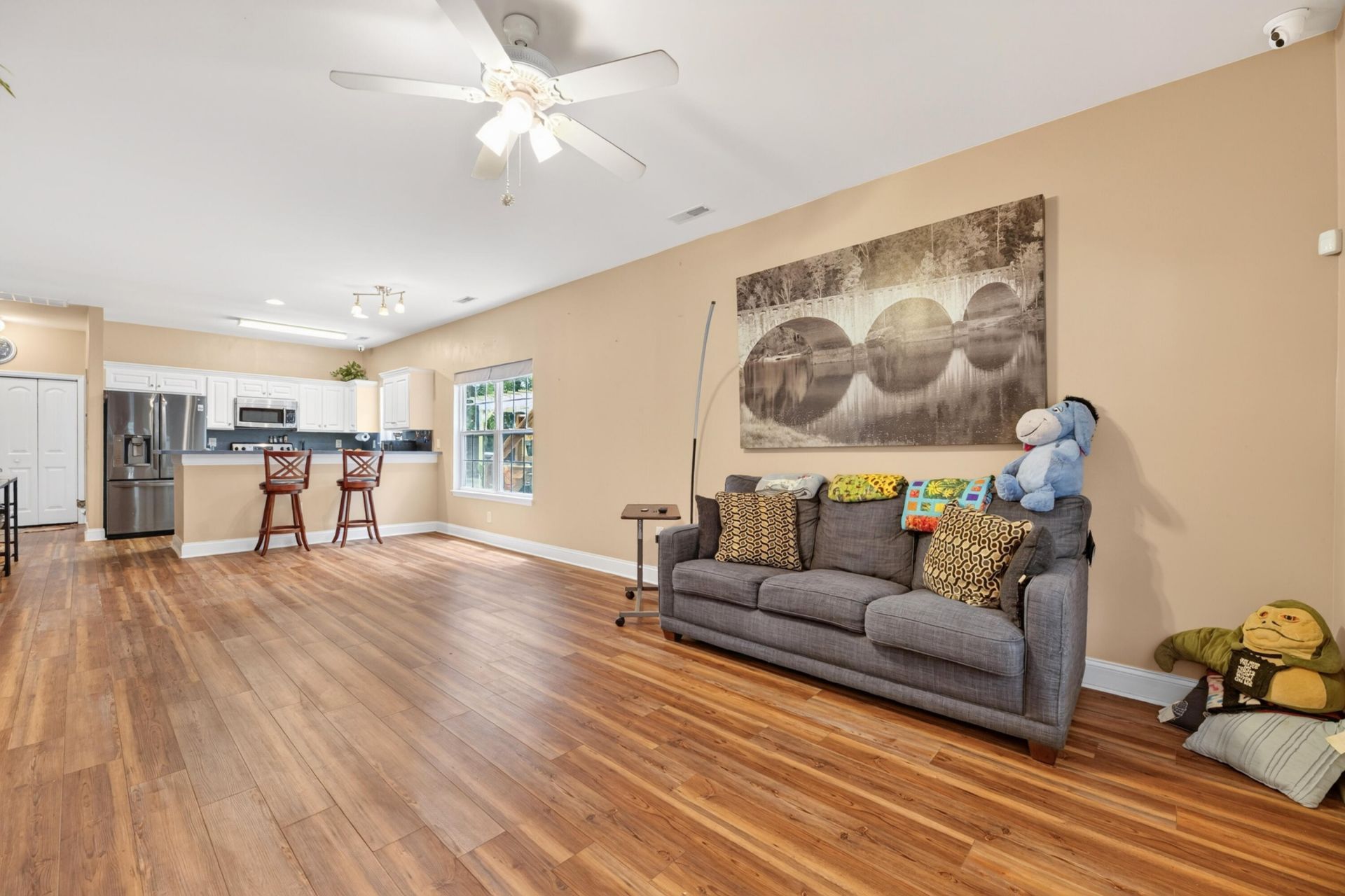 1772 Kenwood Road Photo 10