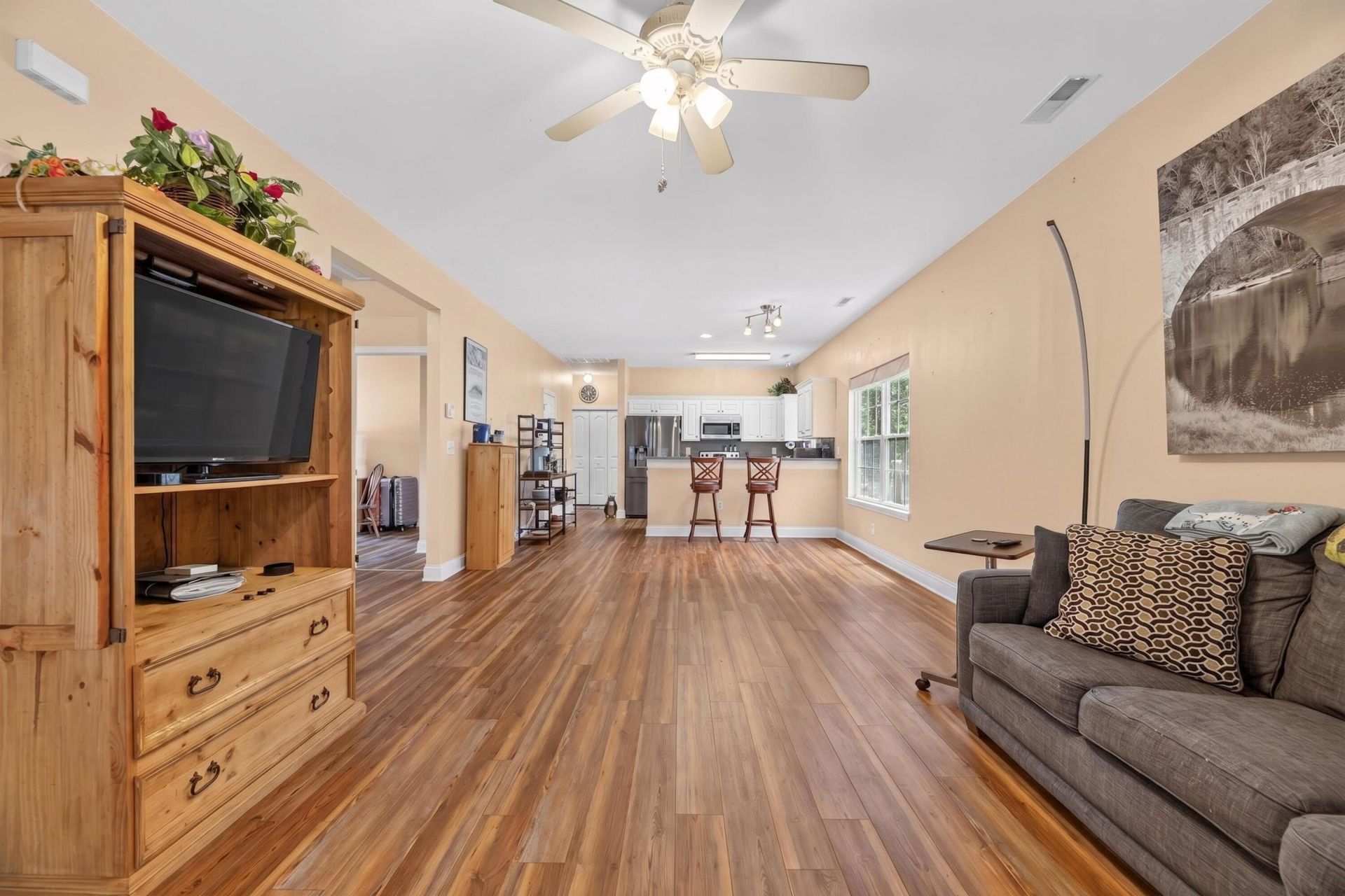 1772 Kenwood Road Photo 9