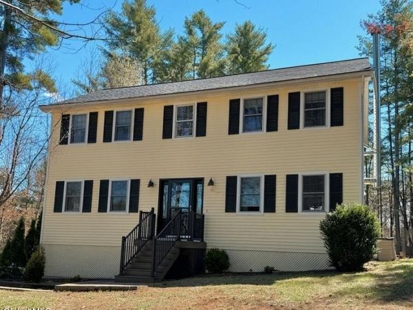 9 Amethyst Drive, Queensbury, NY 12804