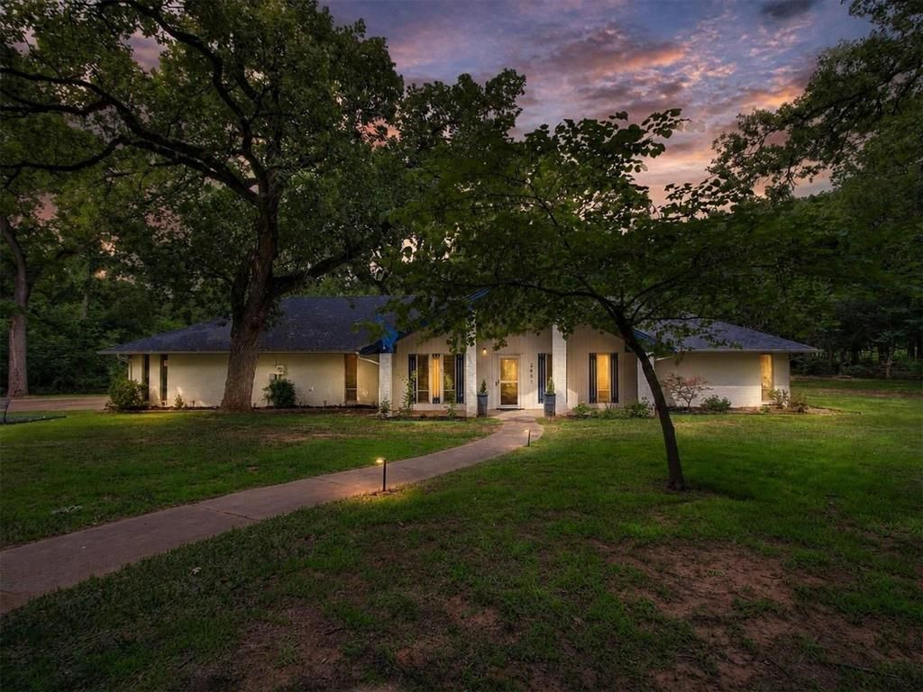 2401 Little Timber, Edmond, OK 73025 Main Photo