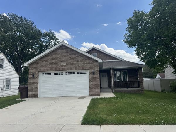 6939 W 95th Place , Oak Lawn, IL 60453