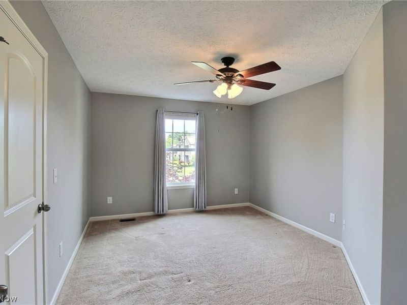 14 Yorkshire Drive, Aurora, OH 44202 Photo 12