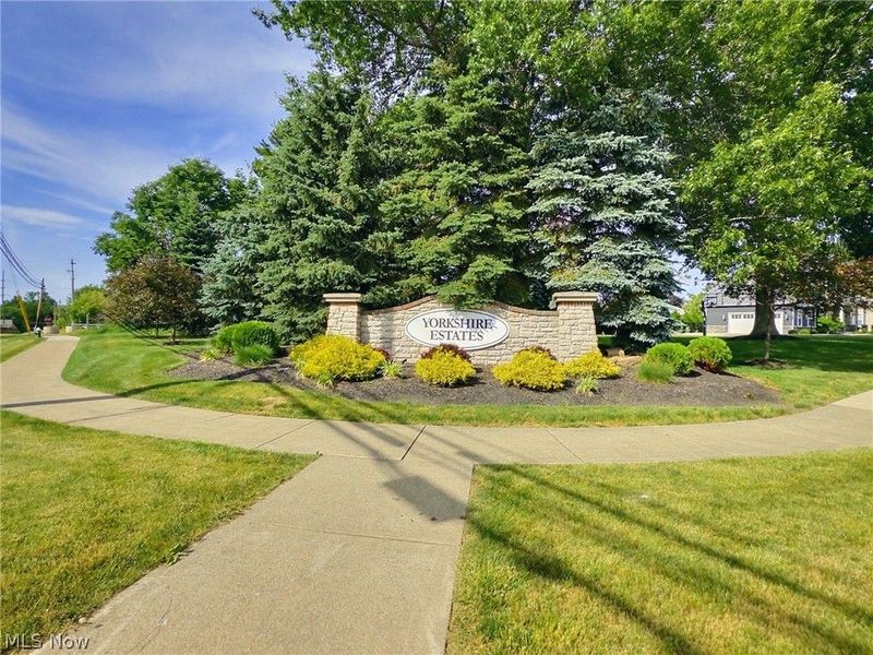 14 Yorkshire Drive, Aurora, OH 44202 Photo 18