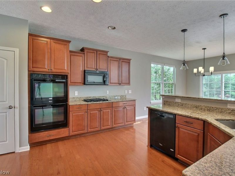 14 Yorkshire Drive, Aurora, OH 44202 Photo 9