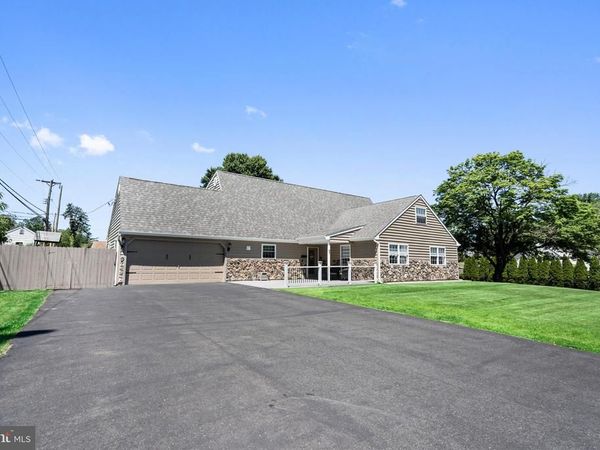 57 RUST HILL ROAD, LEVITTOWN, PA 19056