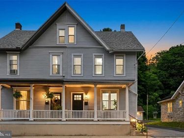 290 TULPEHOCKEN STREET, PINE GROVE, PA 17963