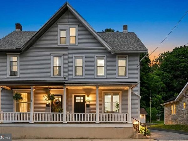 290 TULPEHOCKEN STREET, PINE GROVE, PA 17963
